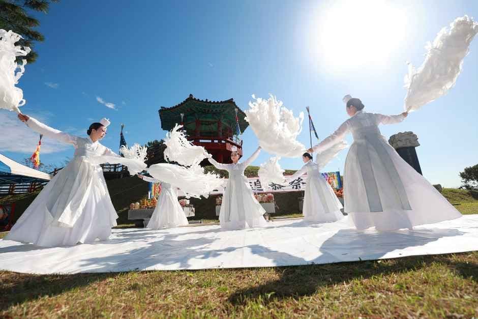Baekje Cultural Festival (백제문화제 ) 5